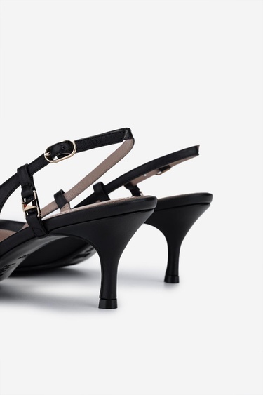  Valmenti Kadın Siyah Deri Topuklu Ayakkabı