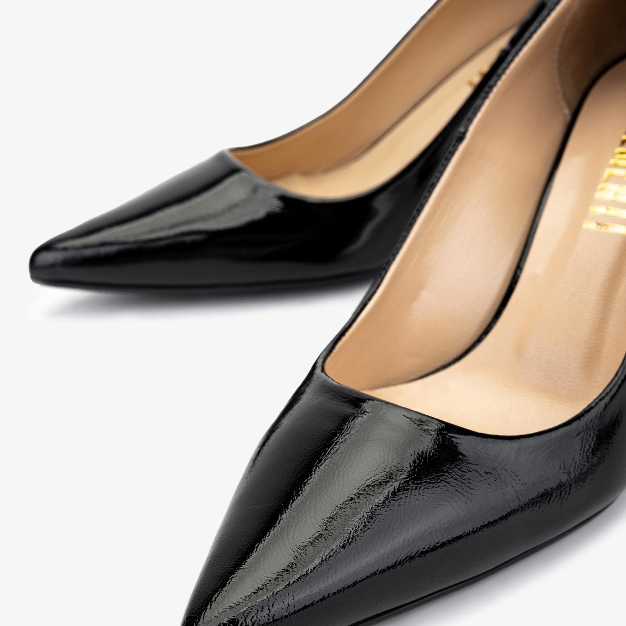 Valmenti Kadın Hakiki Deri Siyah Rugan Topuklu Ayakkabı