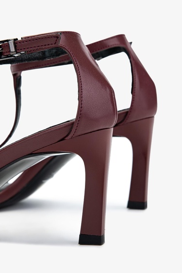  Valmenti Kadın Vegan Bordo Topuklu Ayakkabı