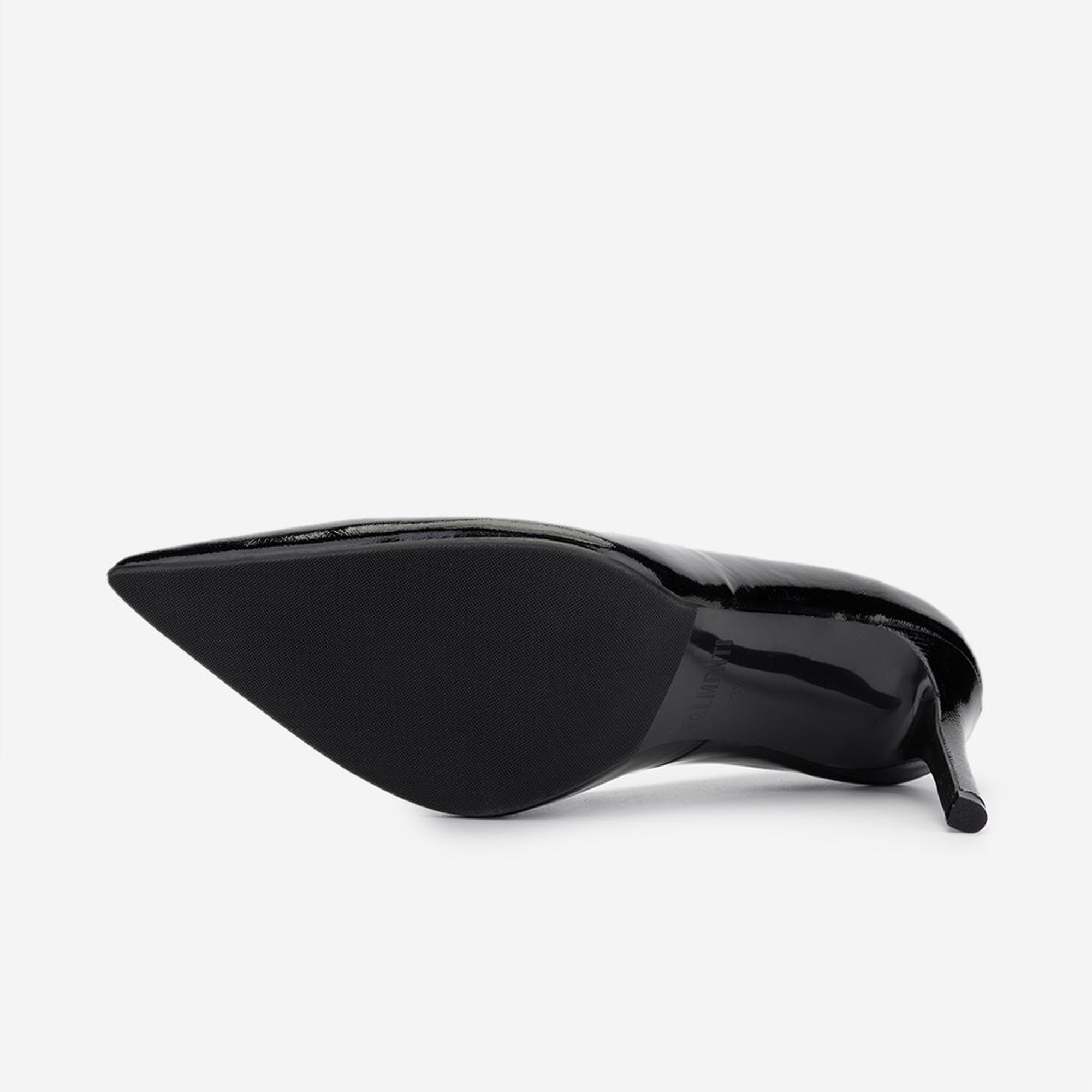 Valmenti Kadın Hakiki Deri Siyah Rugan Topuklu Ayakkabı