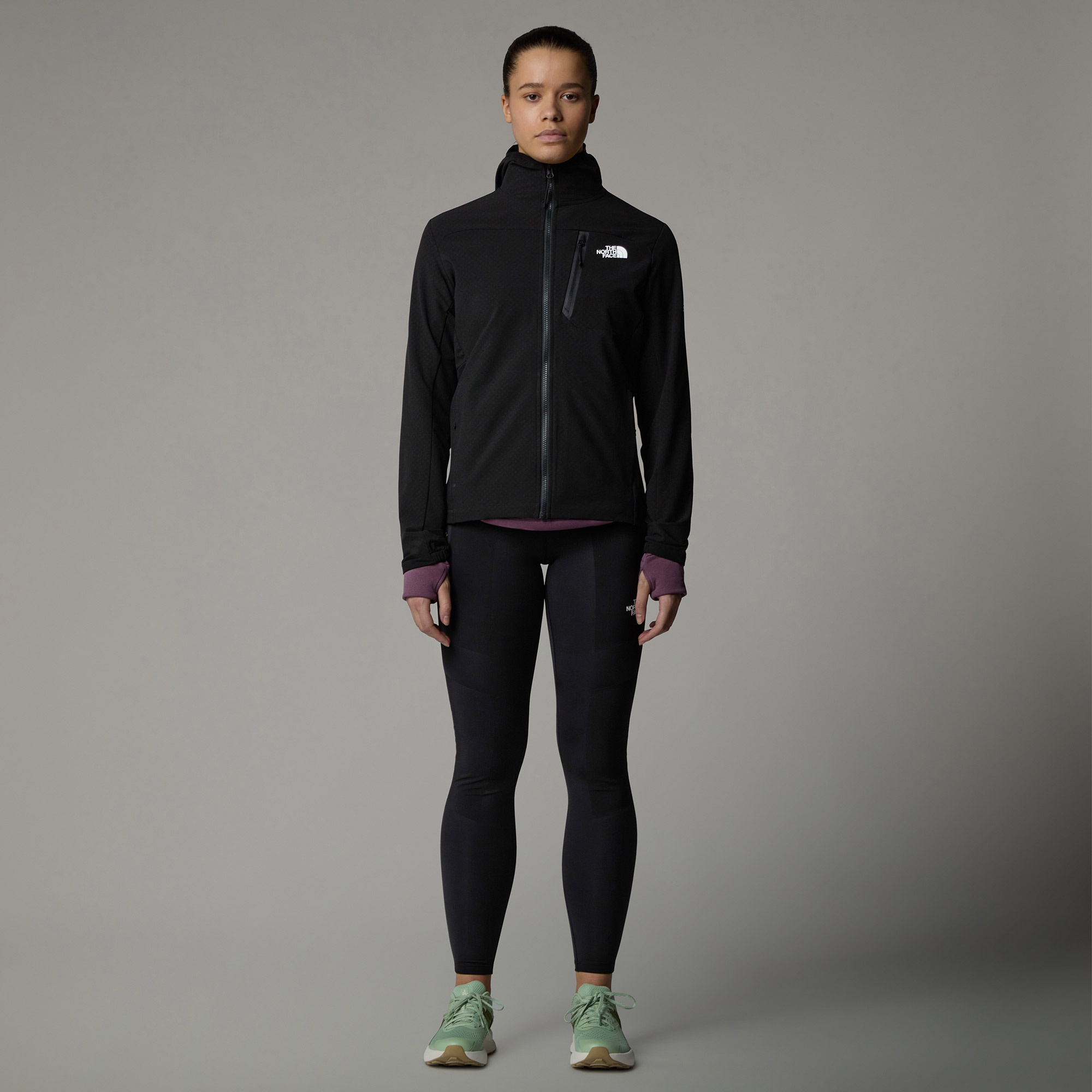 The North Face Mountain Athletics Softshell Kadın Siyah Koşu Mont