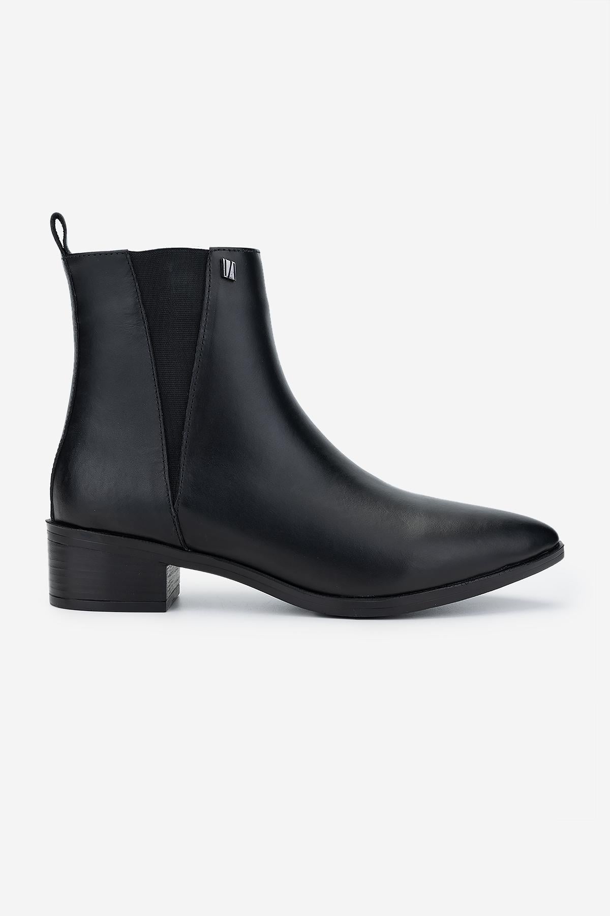  Valmenti Kadın Siyah Deri Topuklu Bot