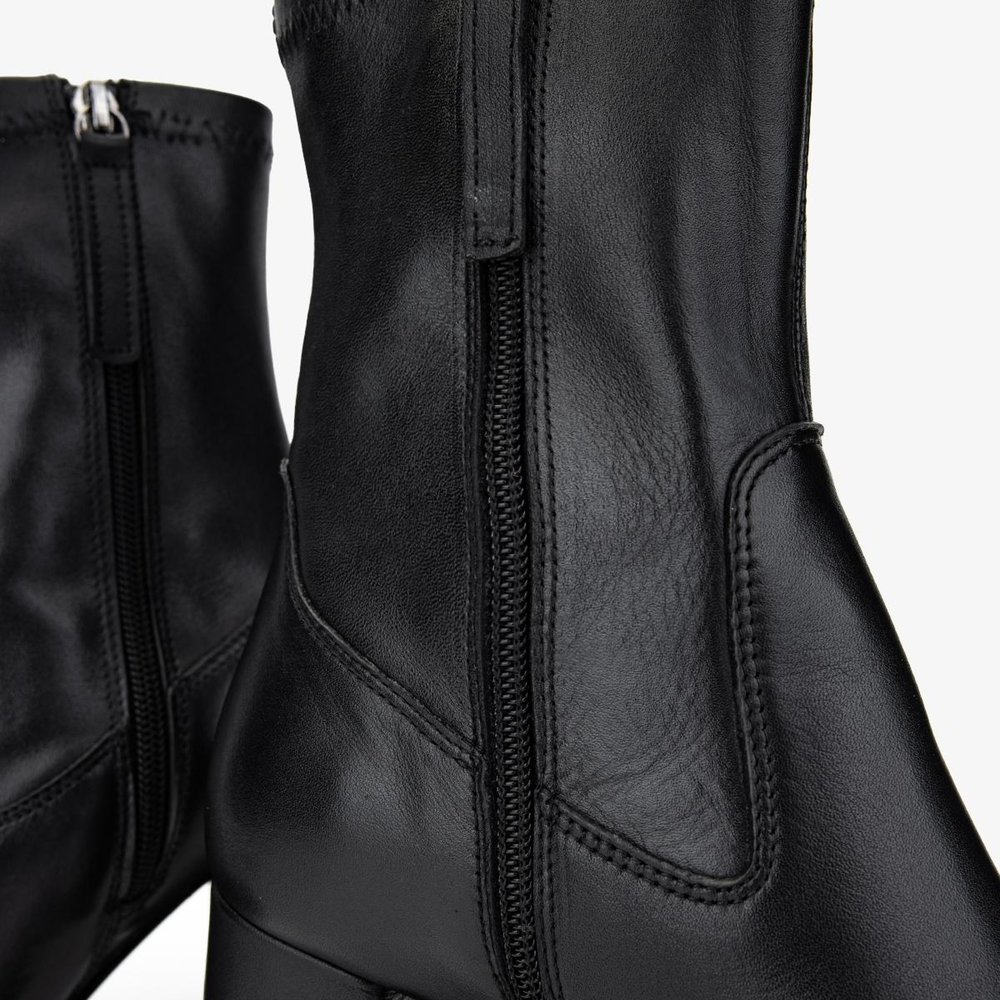 Valmenti Kadın Siyah Deri Klasik Bot