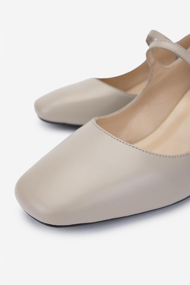  Valmenti Kadın Hakiki Deri Bej Topuklu Ayakkabı