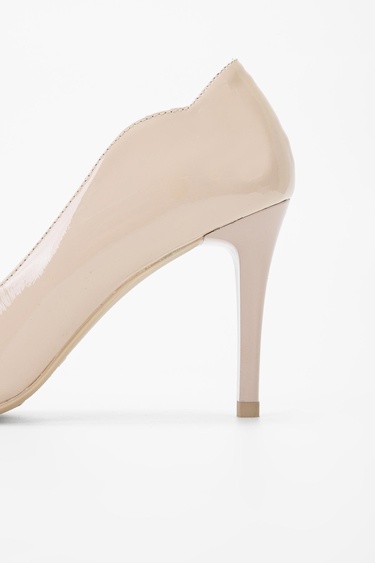  Valmenti Nozario Kadın Pudra Rugan Hakiki Deri Topuklu Ayakkabı