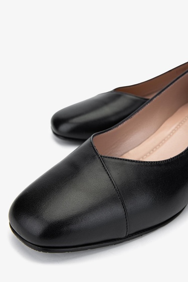  Valmenti Kadın Hakiki Deri Siyah Deri Topuklu Ayakkabı