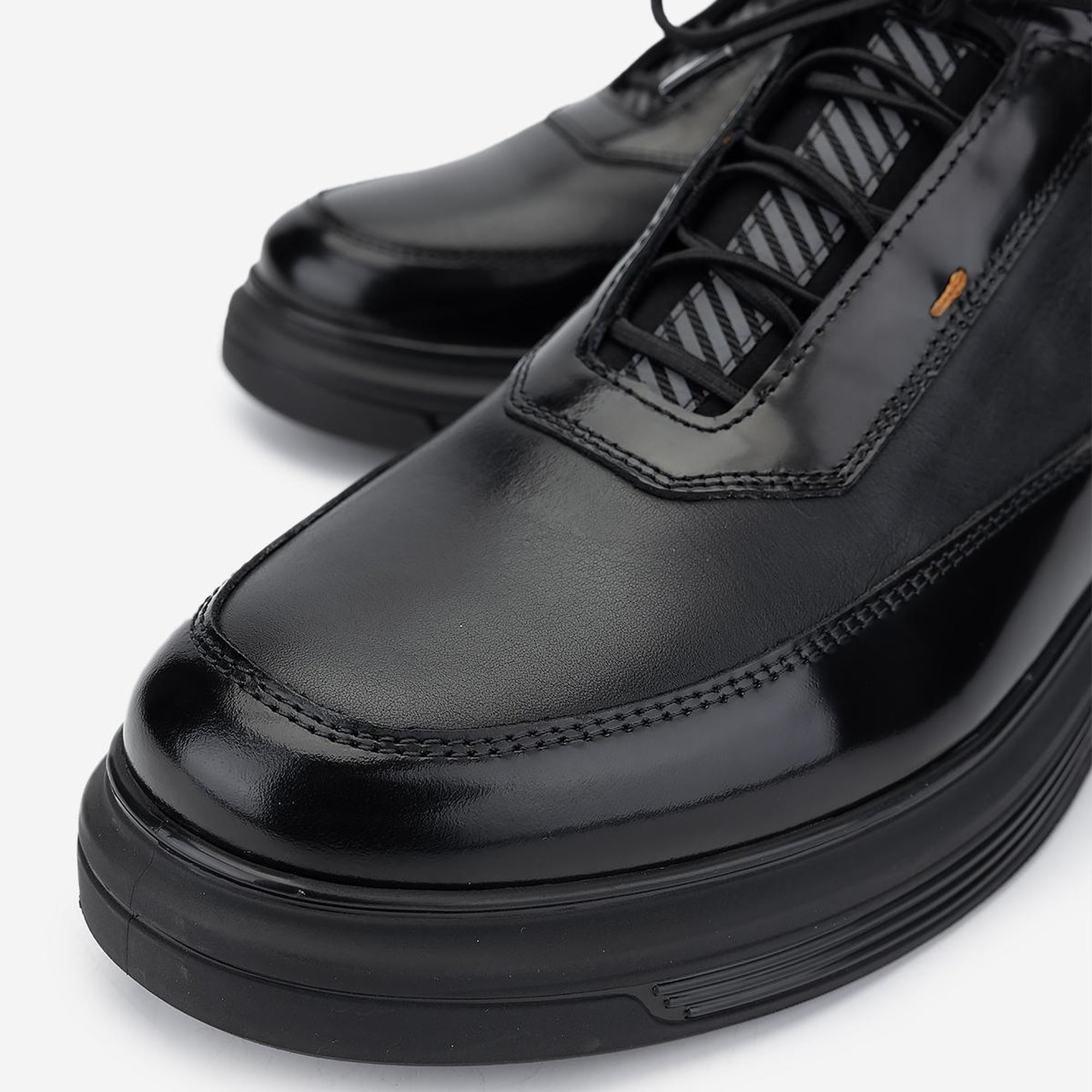 Valmenti Erkek Hakiki Deri Siyah Analin Casual Ayakkabı