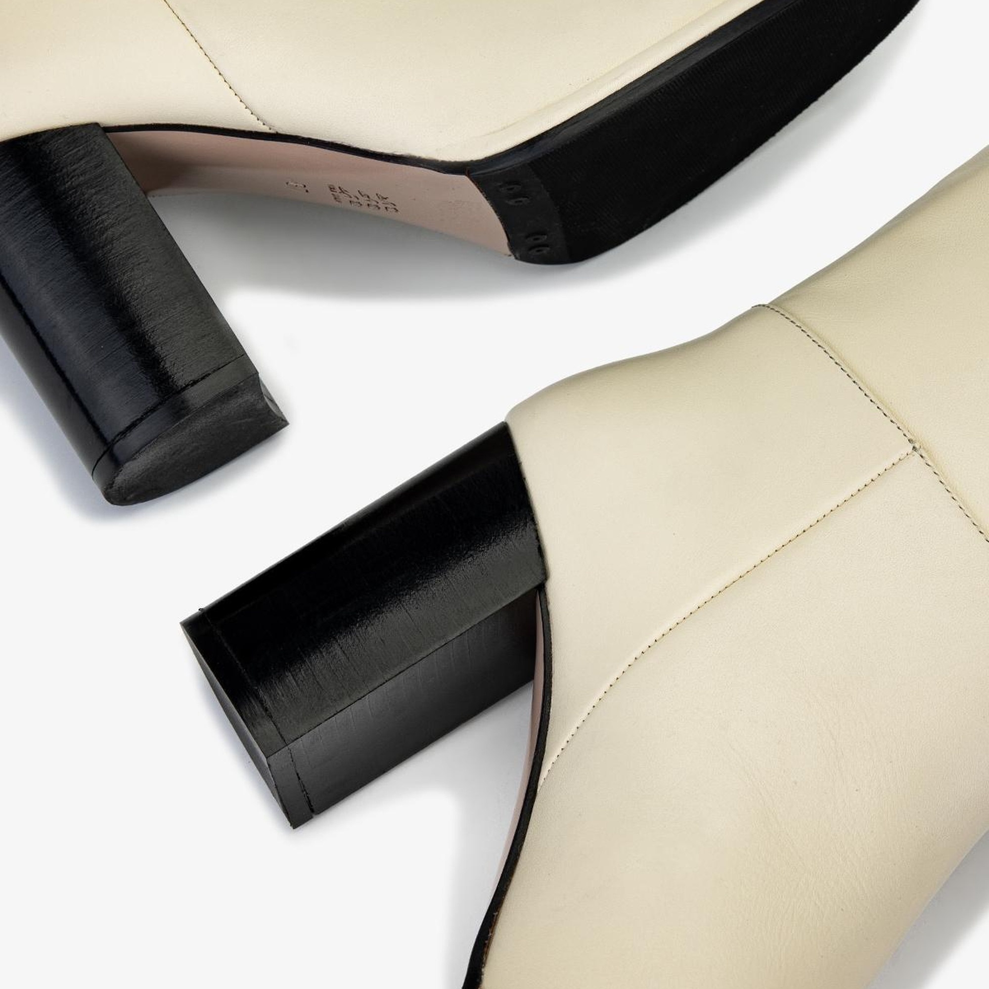 Valmenti Kadın Hakiki Deri Beyaz Casual Çizme