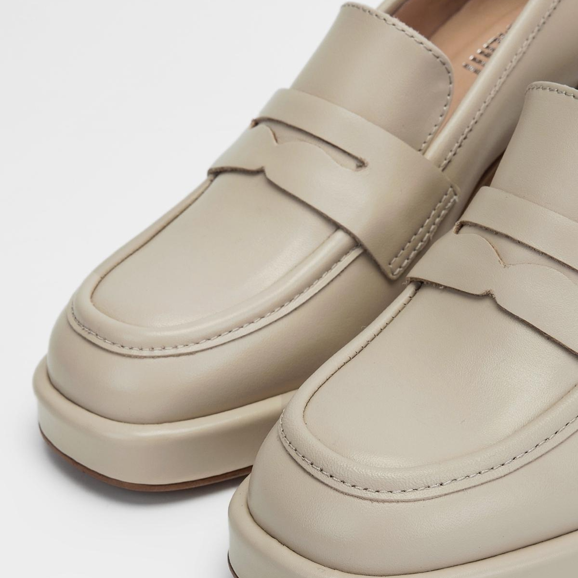 Valmenti Kadın Bej Hakiki Deri Topuklu Ayakkabı