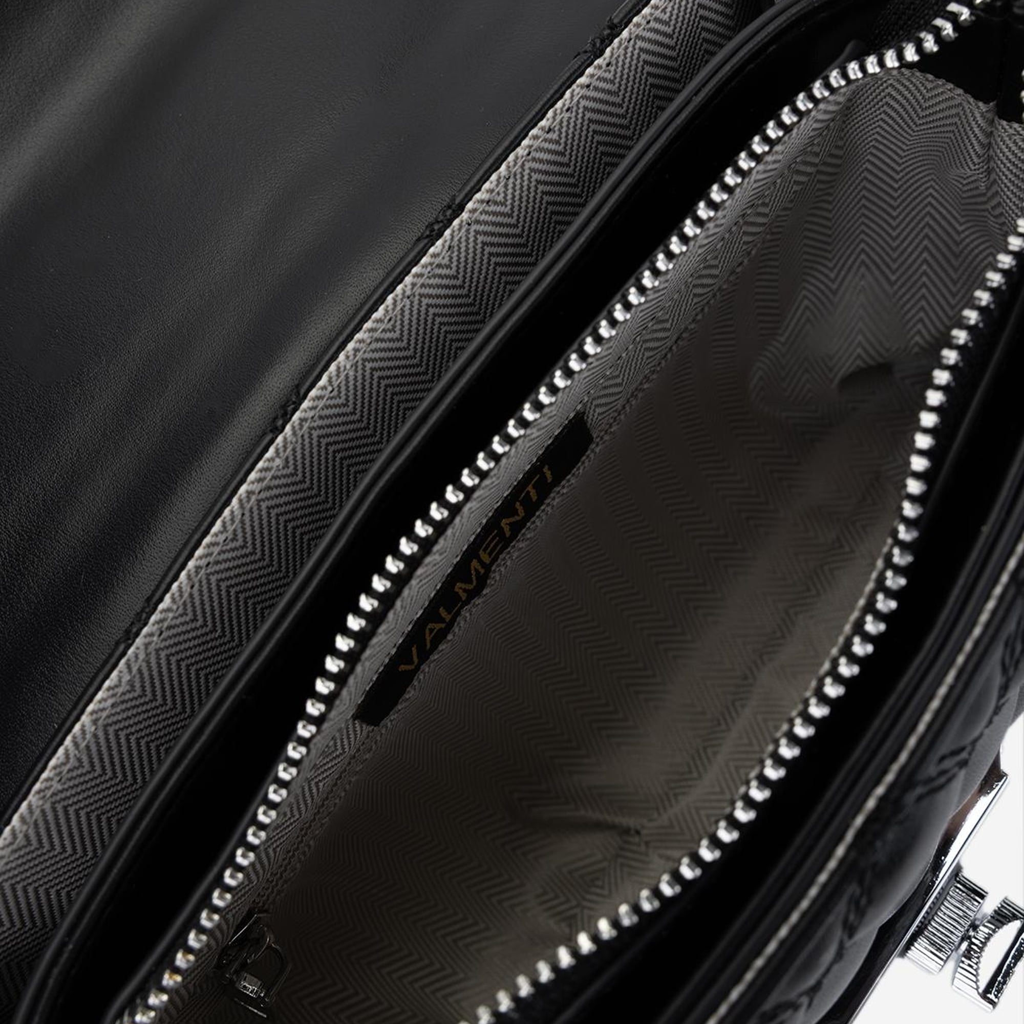 Valmenti Kadın Vegan Siyah Omuz Çanta