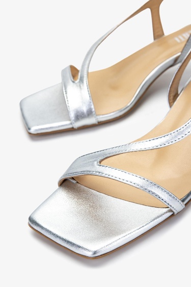  Valmenti Kadın Lame Topuklu Ayakkabı