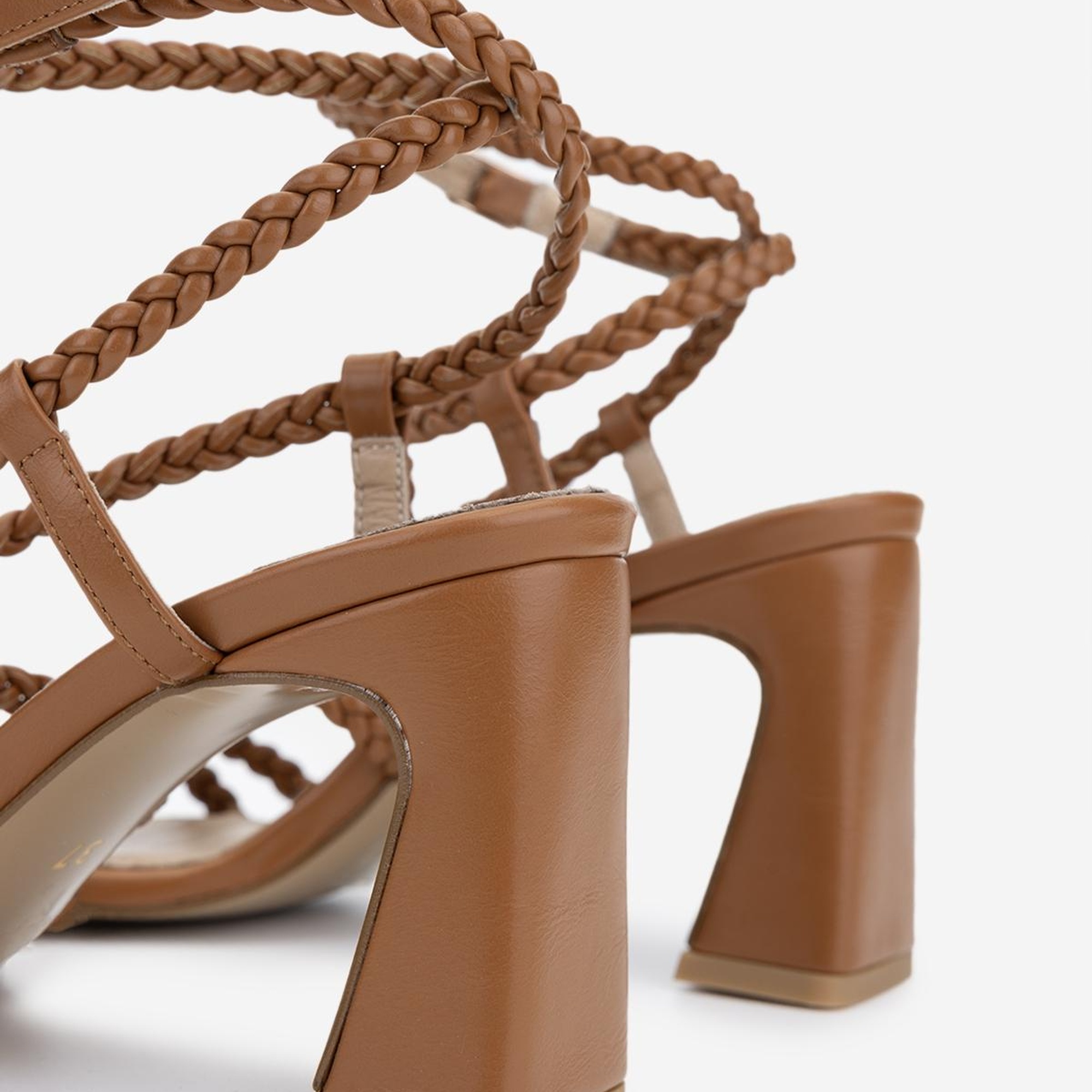 Valmenti Kadın Vegan Taba Topuklu Ayakkabı