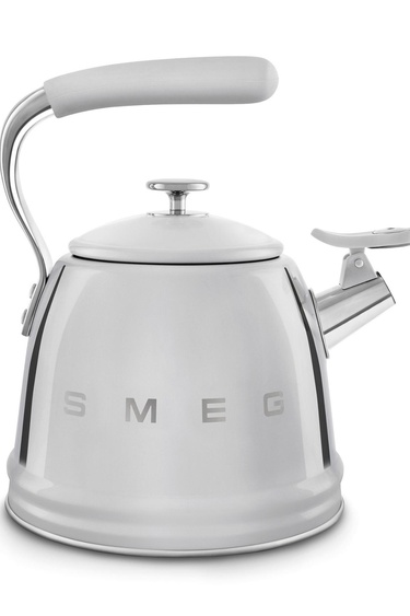  Smeg 50's Style Çelik Set Üstü Düdüklü Kettle 2.3 Lt