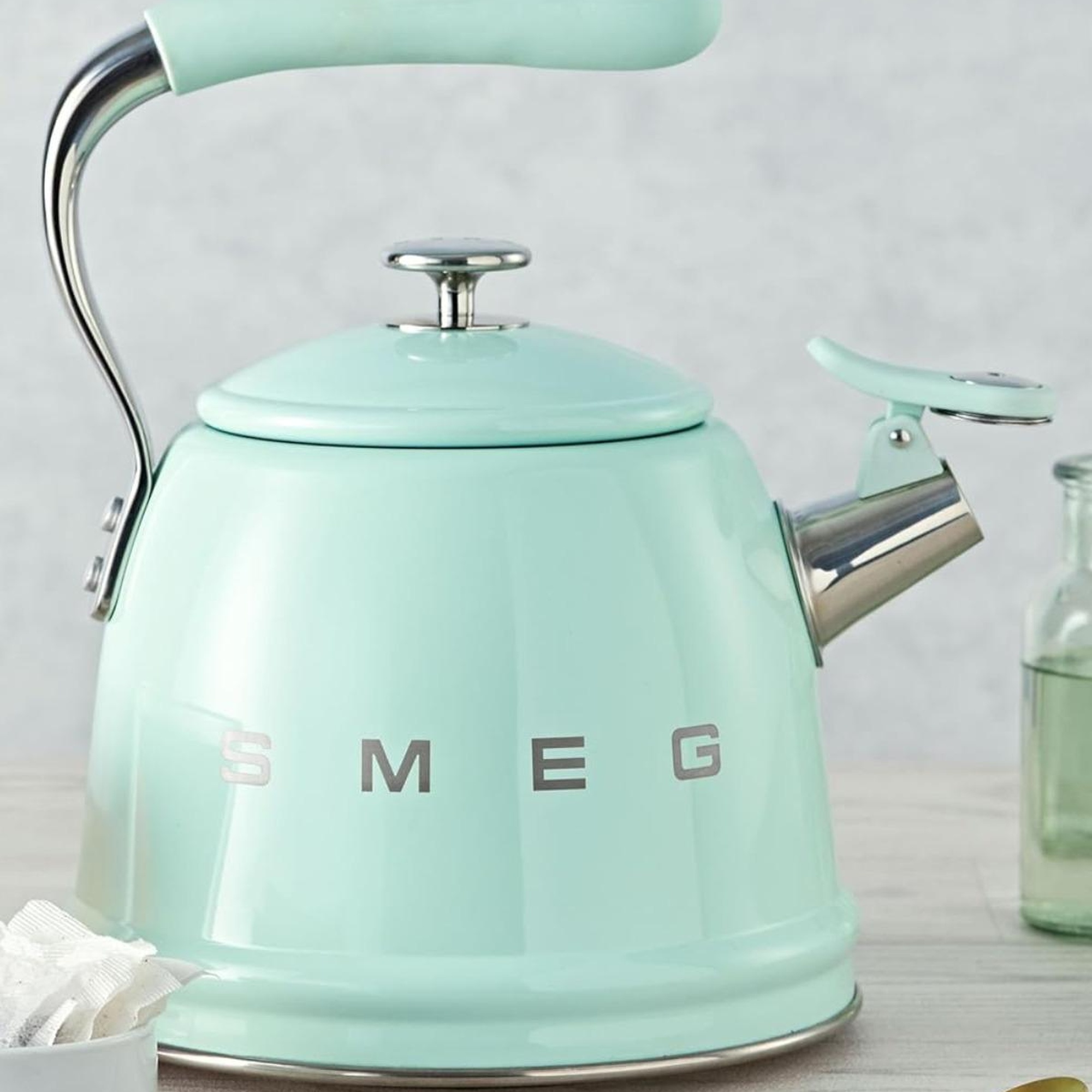 Smeg 50's Style Pastel Yeşil Set Üstü Düdüklü Kettle 2.3 Lt