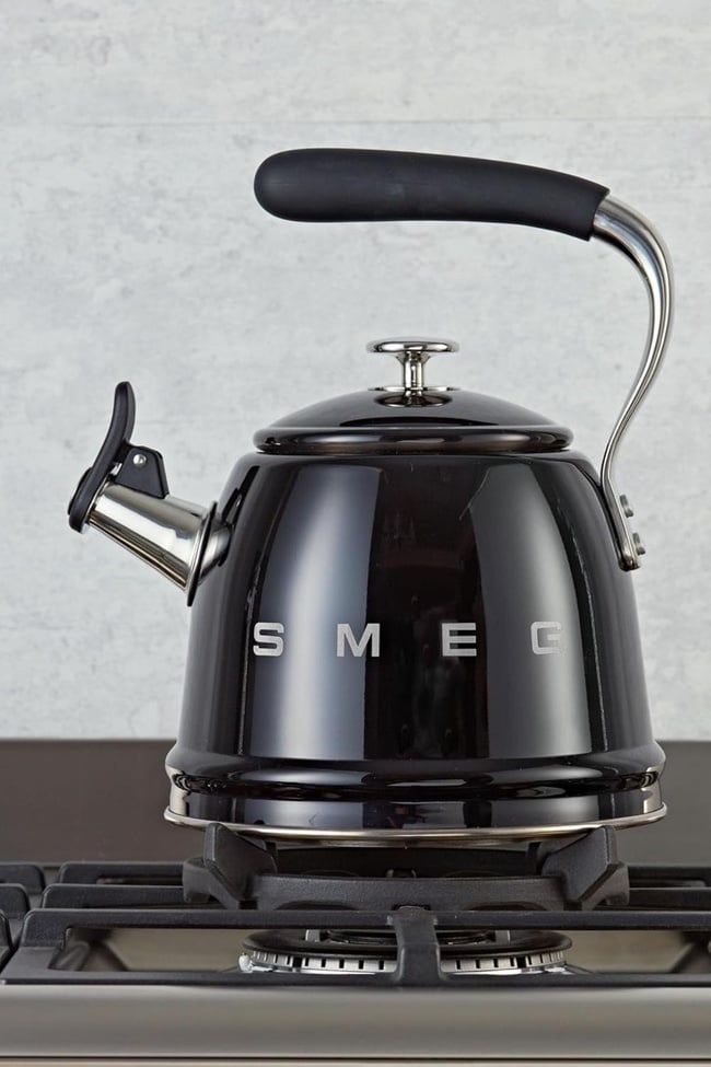  Smeg 50's Style Siyah Set Üstü Düdüklü Kettle 2.3 Lt Cklw2001bl