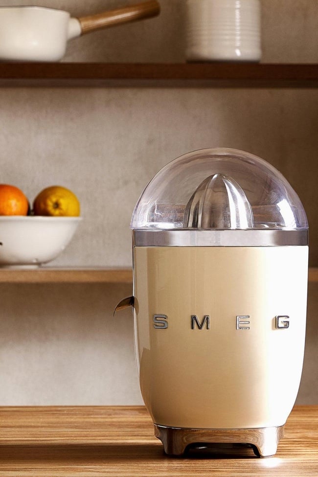  Smeg 50's Style Retro Krem Narenciye Sıkacağı
