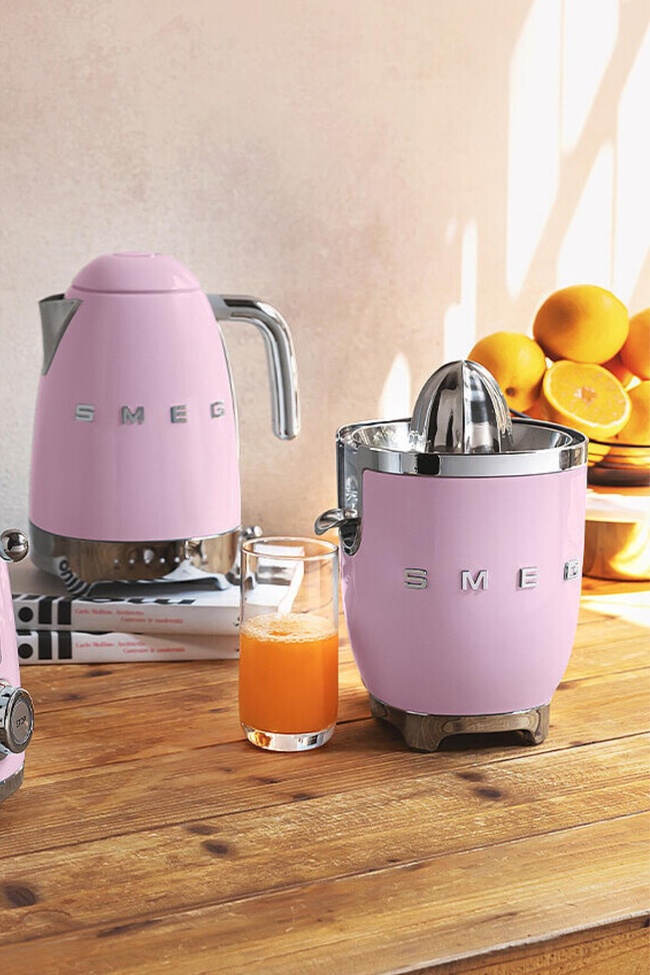  Smeg 50's Style Retro Pembe Narenciye Sıkacağı CJF11PKEU