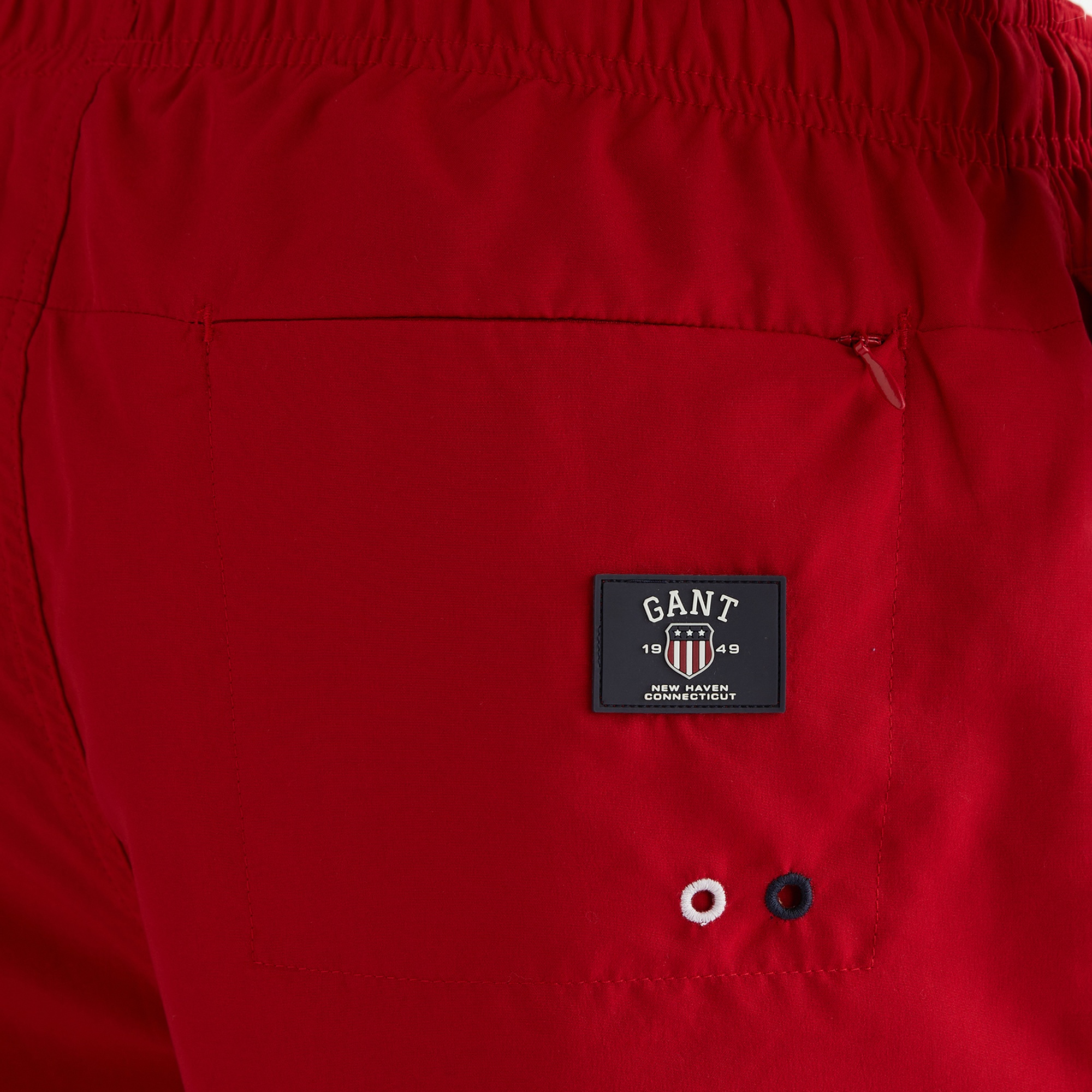 GANT Erkek Kırmızı Regular Fit Logolu Mayo Şort