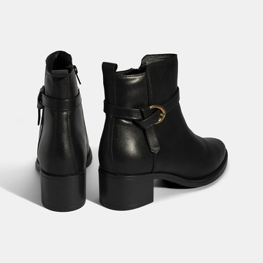  Kadın Siyah Ayarlanabilir Metal Tokalı Topuklu Deri Bot