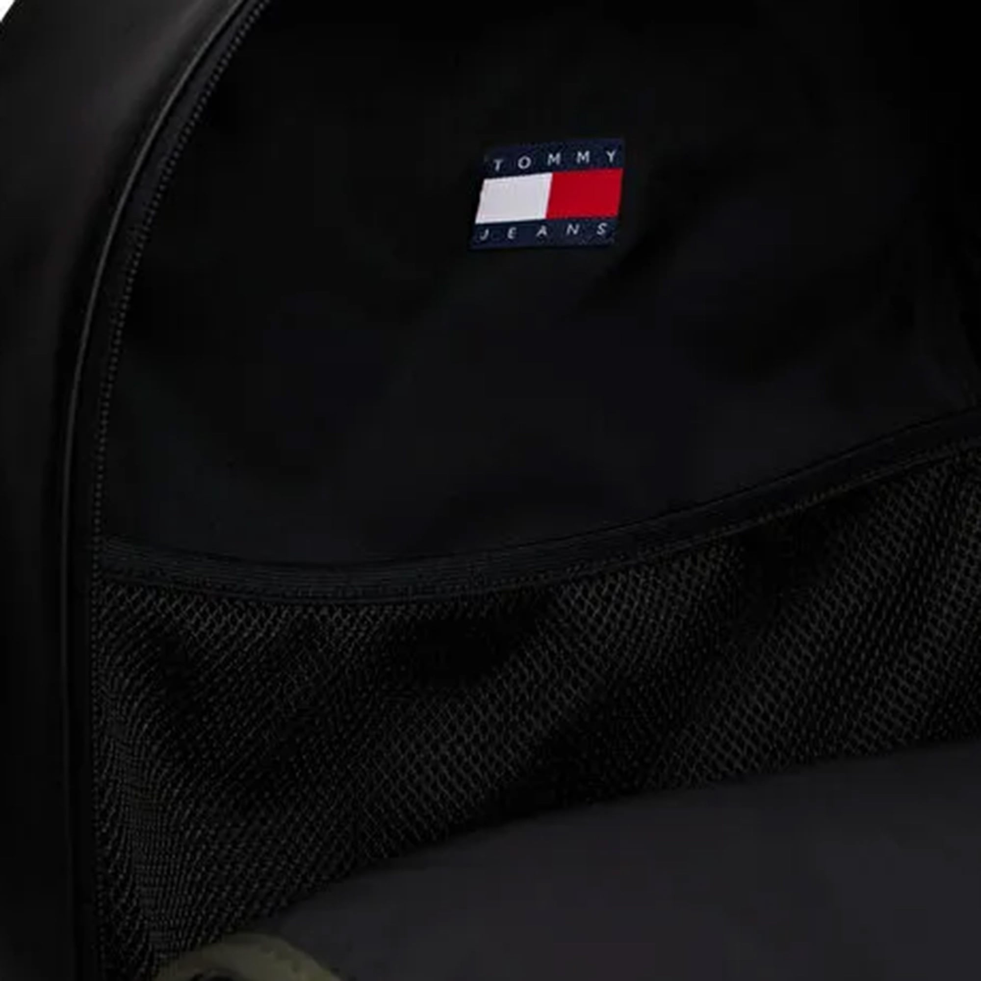 Tommy Jeans Essentials Daily Dome Erkek Siyah Sırt Çantası