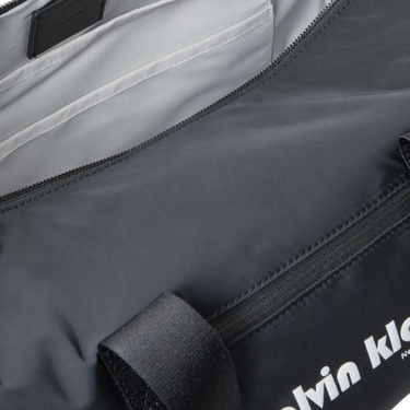  Calvin Klein Graphic Crossbody Erkek Siyah Spor Çantası