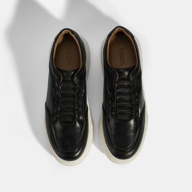  Erkek Siyah Bağcıklı Deri Sneaker