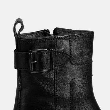  Kadın Siyah Metal Tokalı Deri Bot