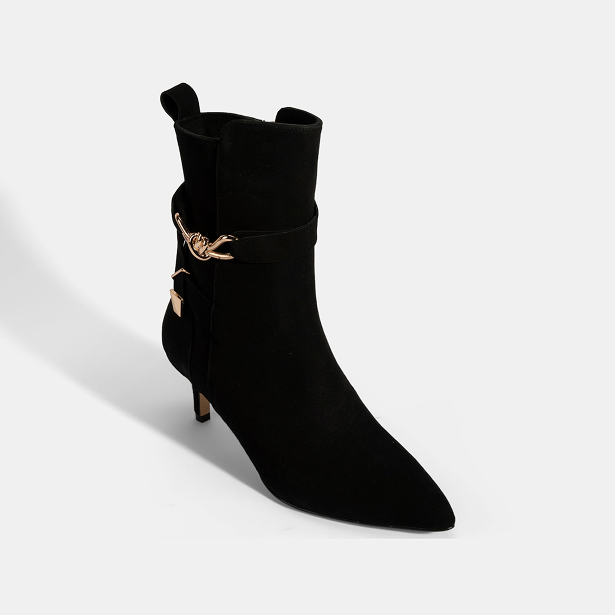 Kadın Siyah Sivri Burunlu İnce Topuklu Süet Çizme