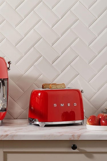  Smeg 50's Style Retro Kırmızı Ekmek Kızartma Makinesi Tsf01rdeu