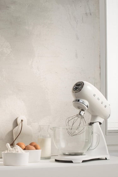 Smeg 50's Style Retro Beyaz Stand Mikser SMF13WHEU