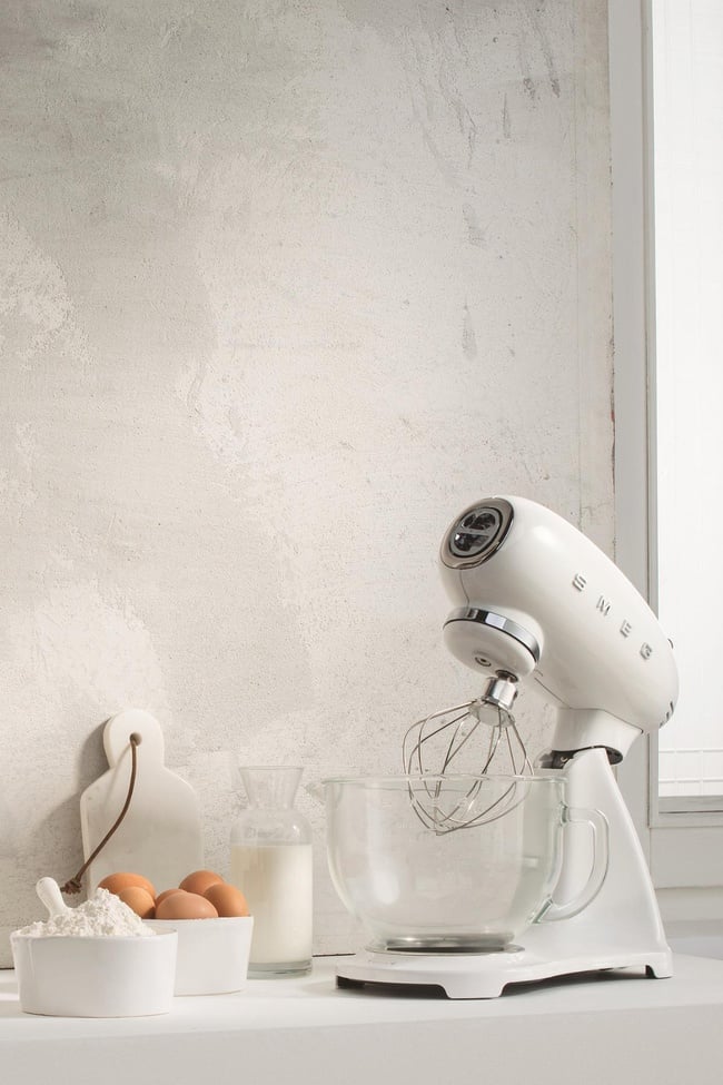  Smeg 50's Style Retro Beyaz Stand Mikser SMF13WHEU