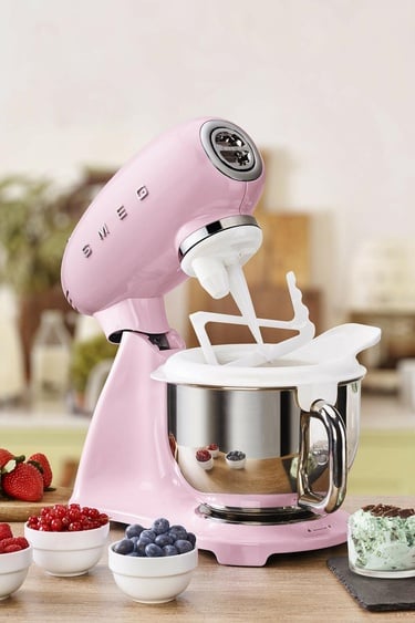  Smeg 50's Style Retro 4.8 Litre Pembe Stand Mikser SMF03PKEU