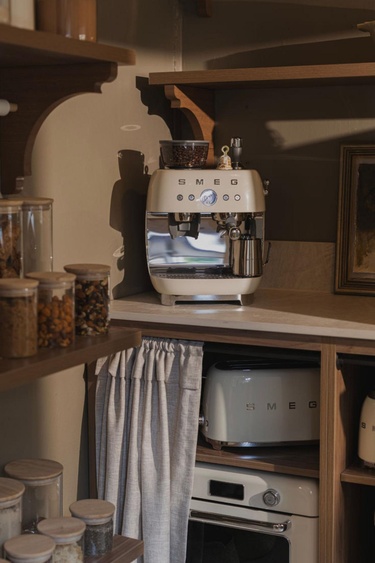  Smeg 50'S Style Retro Krem Öğütücülü Espresso Kahve Makinesi Egf03creu