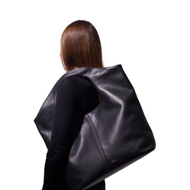  Aura Grande Deri Omuz Çantası