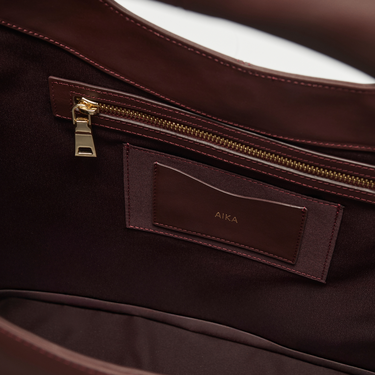  Aura Grande Deri Omuz Çantası