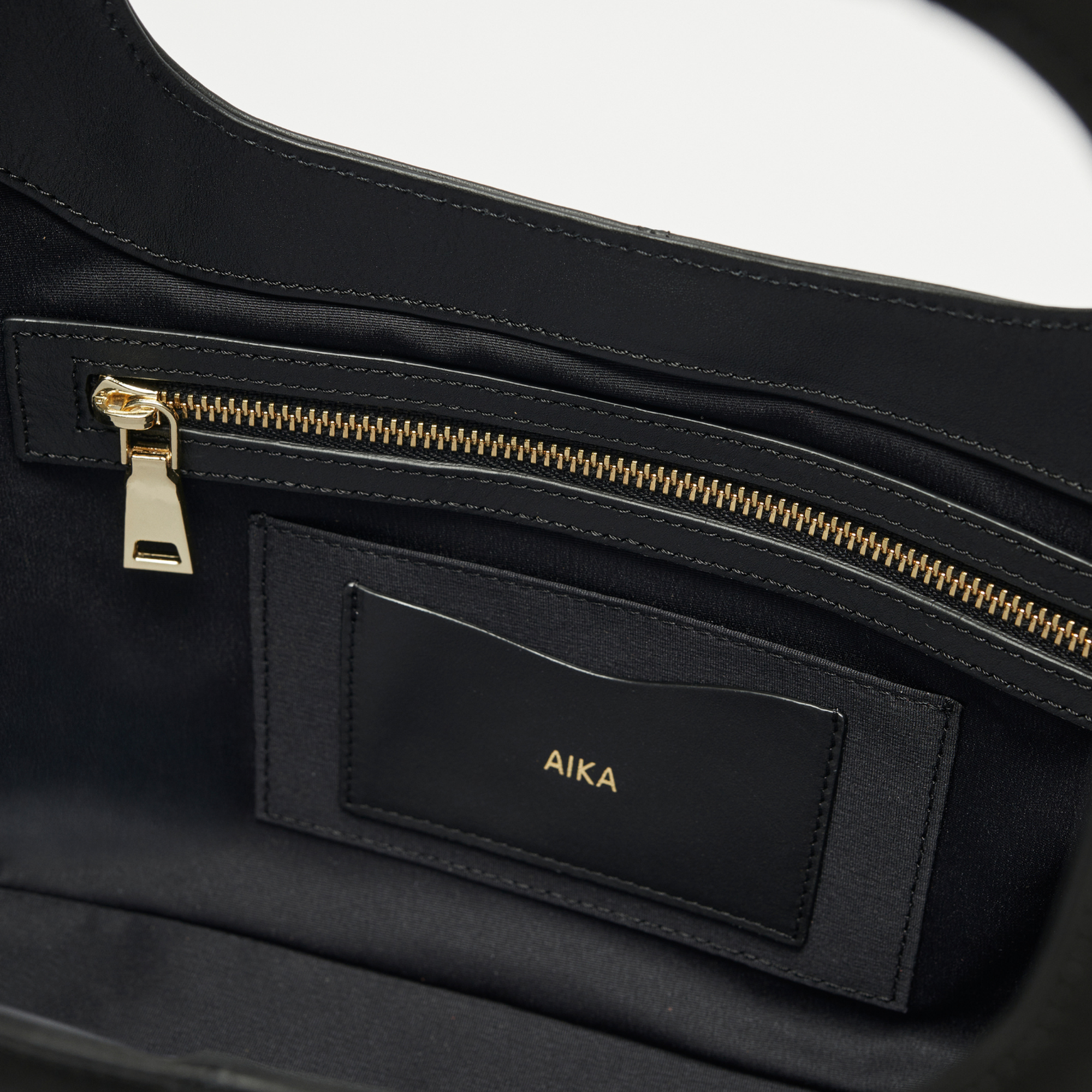 Aura Petit Deri Omuz Çantası