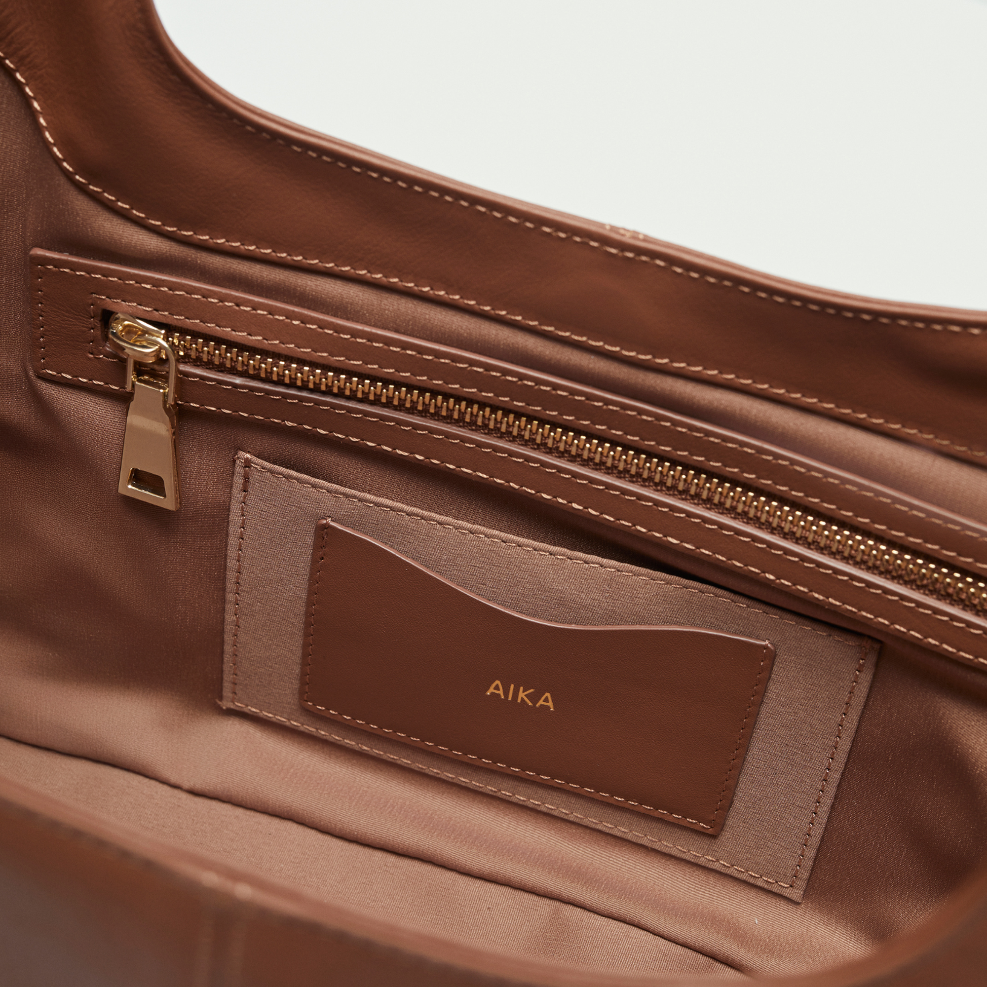 Aura Petit Deri Omuz Çantası