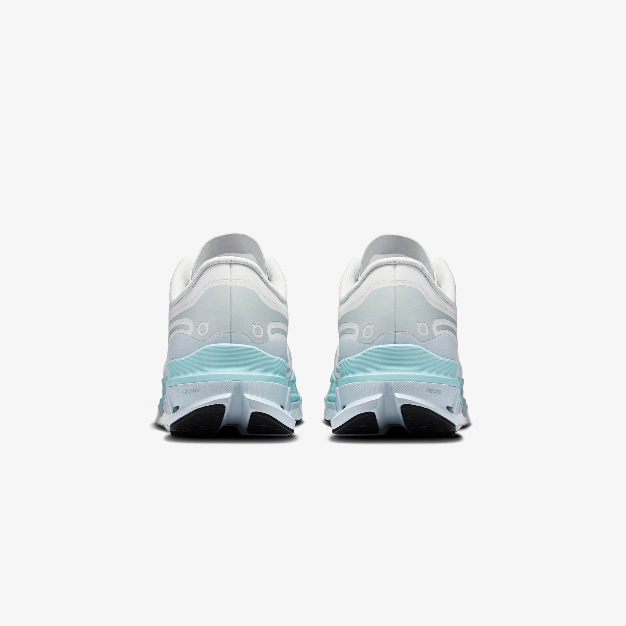 On Cloudflow Kadın Beyaz Spor Ayakkabı