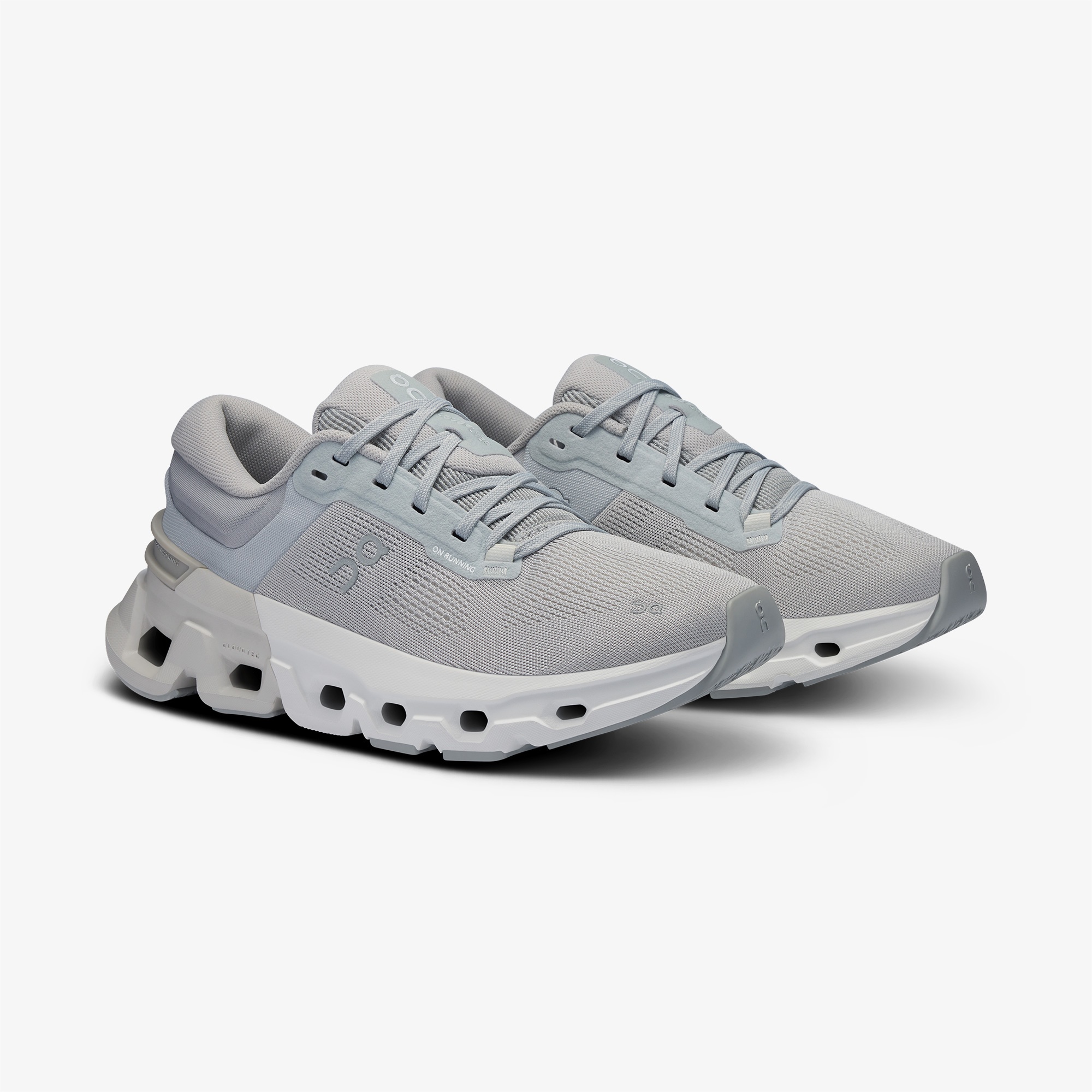 On Cloudflyer 5 Kadın Gri Spor Ayakkabı