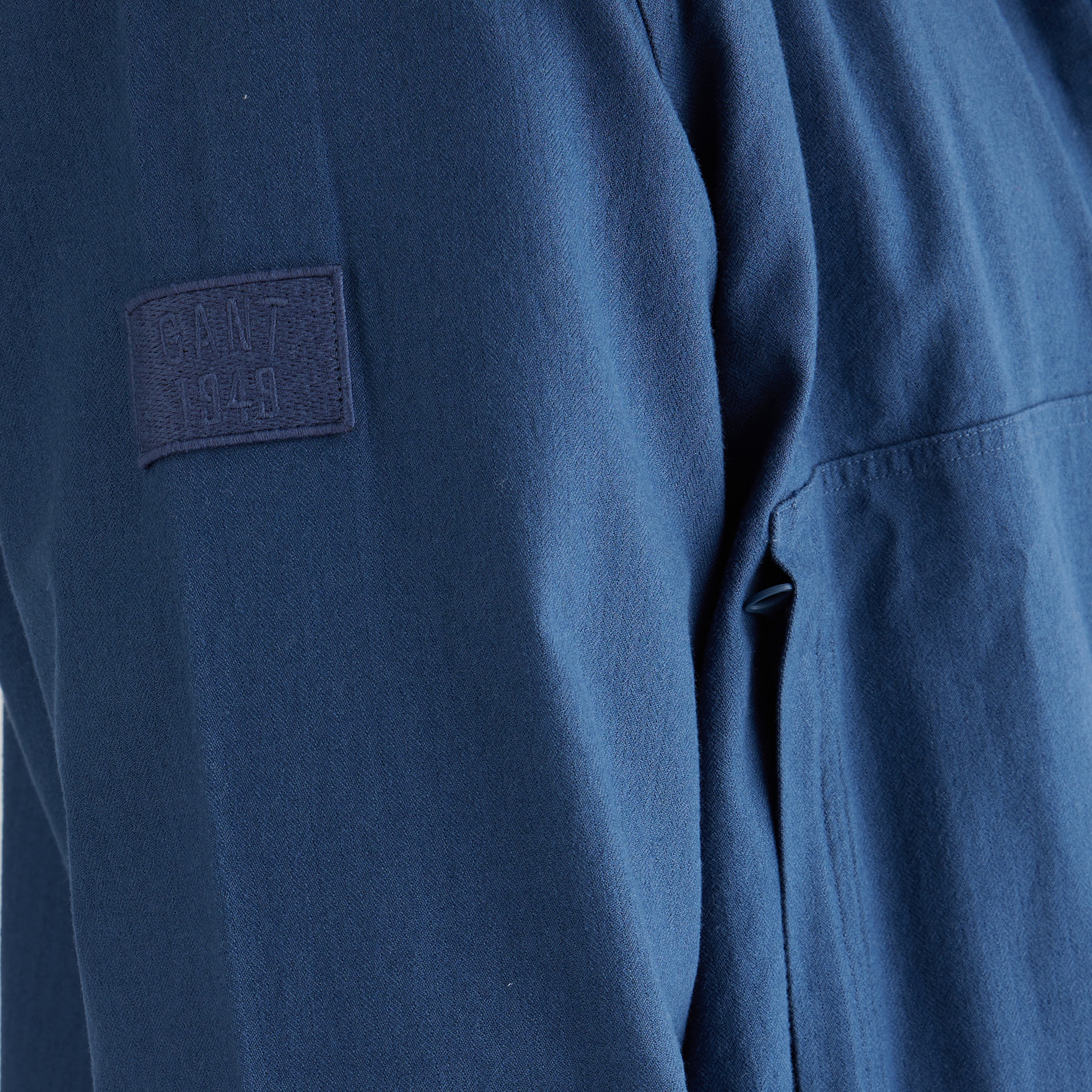 GANT Erkek Mavi Oversize Fit Fermuarlı Logolu Gömlek