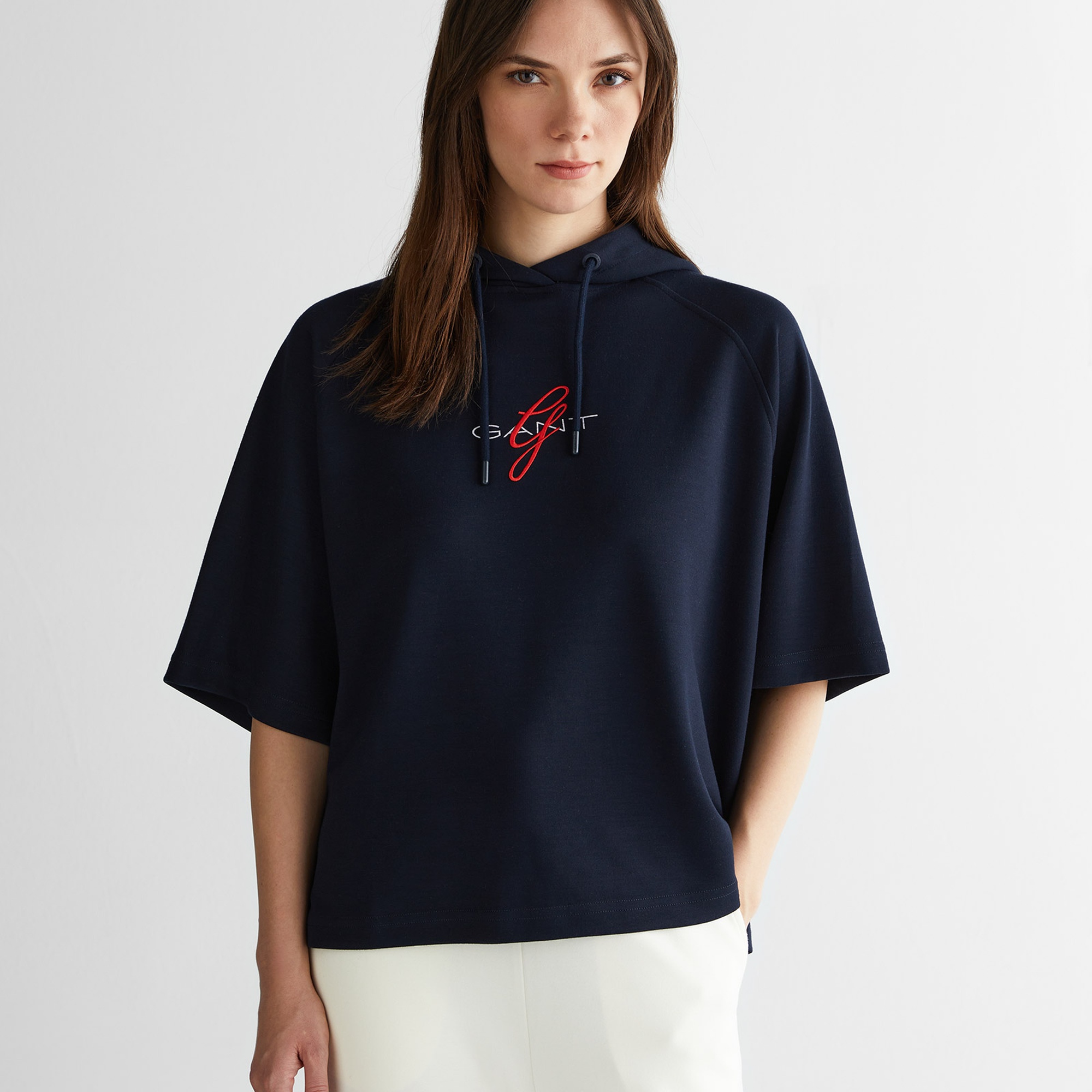 GANT Kadın Lacivert Bisiklet Yaka Logolu Sweatshirt