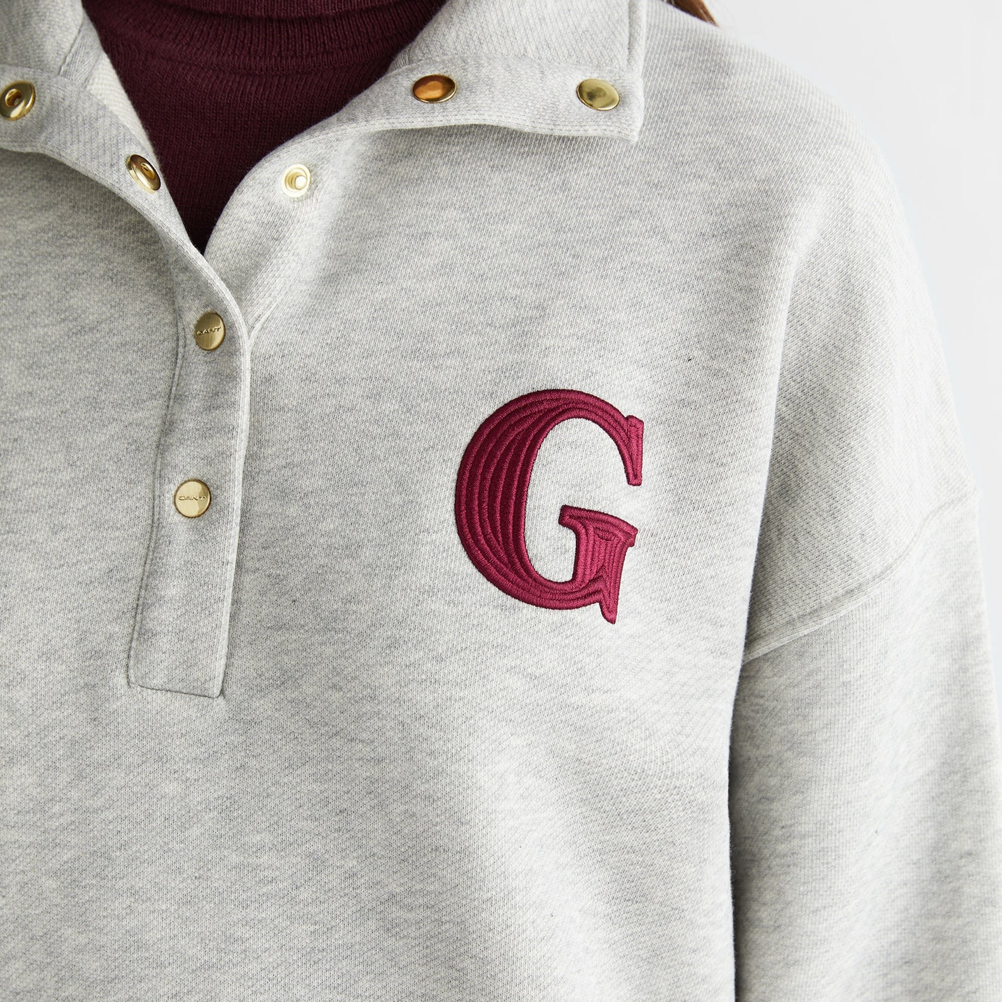 GANT Kadın Gri Relaxed Fit Düğmeli Yaka Sweatshirt