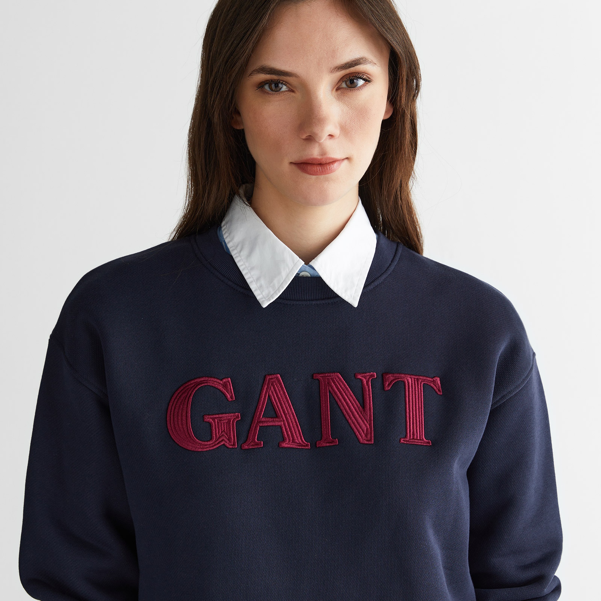 GANT Kadın Lacivert Relaxed Fit Bisiklet Yaka Sweatshirt