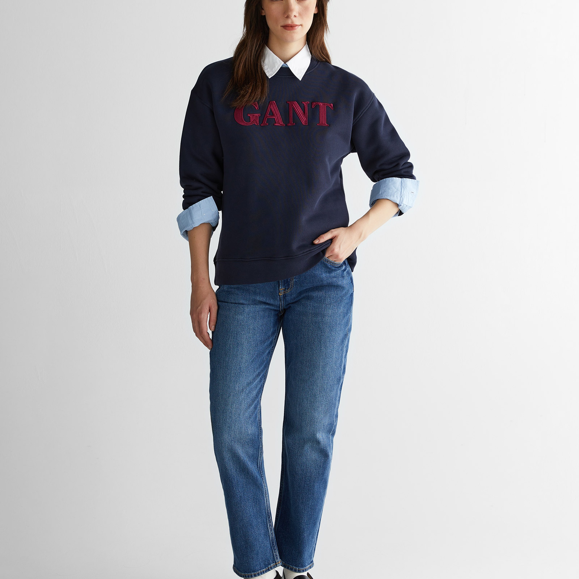 GANT Kadın Lacivert Relaxed Fit Bisiklet Yaka Sweatshirt