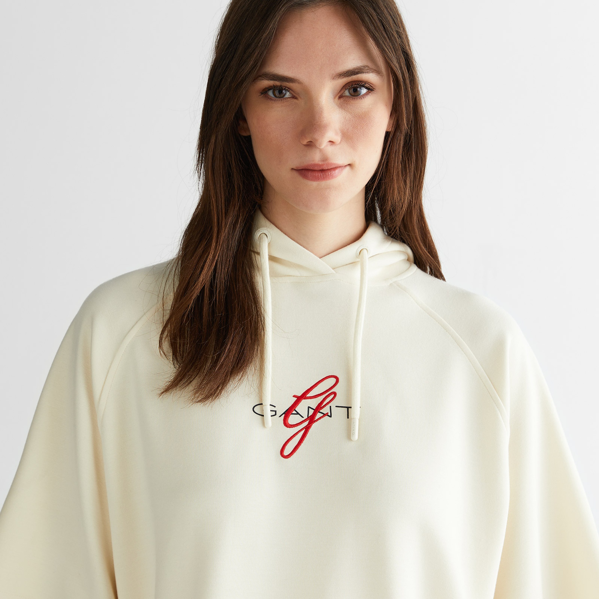 GANT Kadın Krem Bisiklet Yaka Logolu Sweatshirt