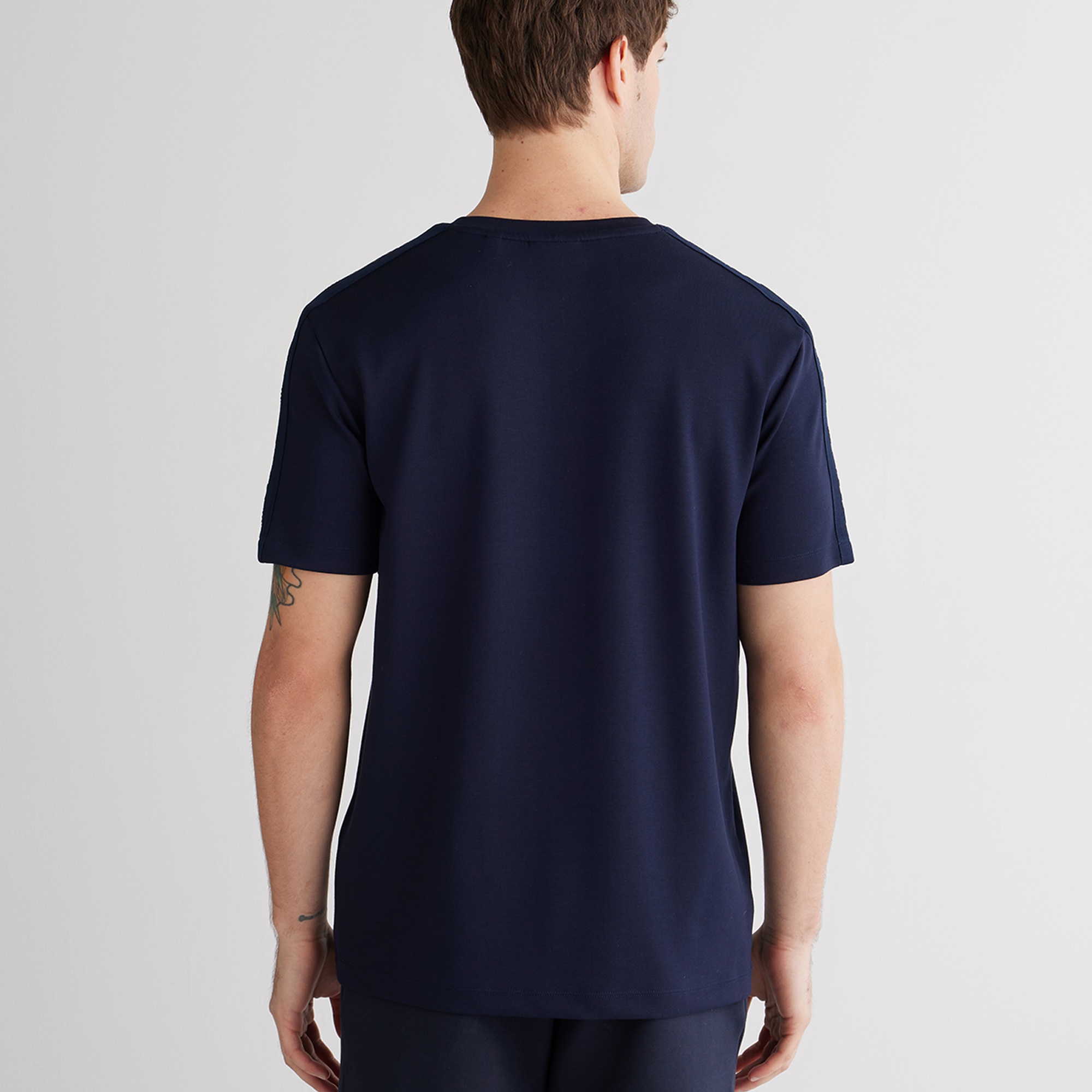 GANT Erkek Lacivert Regular Fit T-Shirt