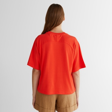  GANT Kadın Kırmızı Bisiklet Yaka Logolu T-Shirt