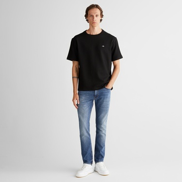  GANT Erkek Siyah Relaxed Fit T-Shirt