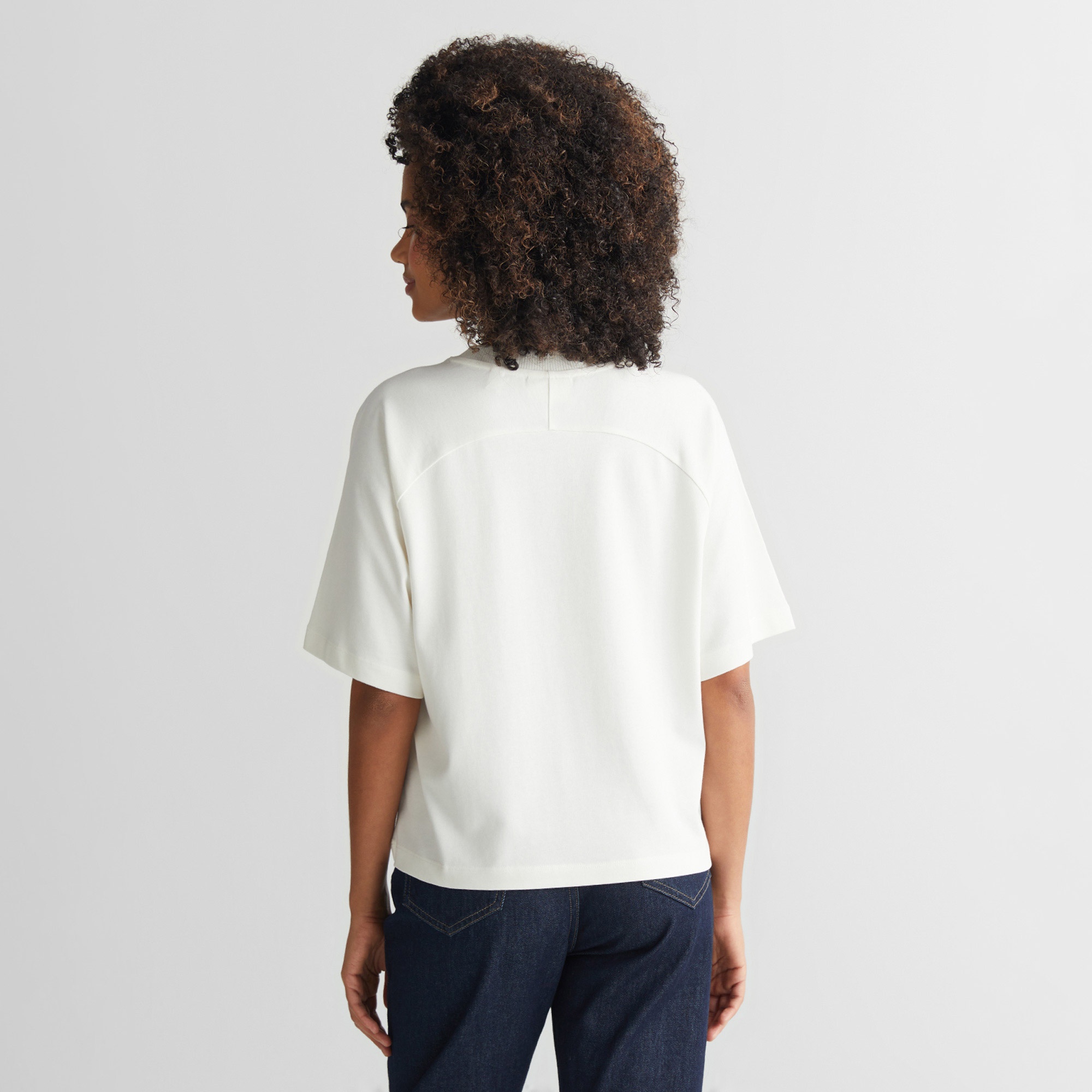 GANT Kadın Krem Bisiklet Yaka Logolu T-Shirt