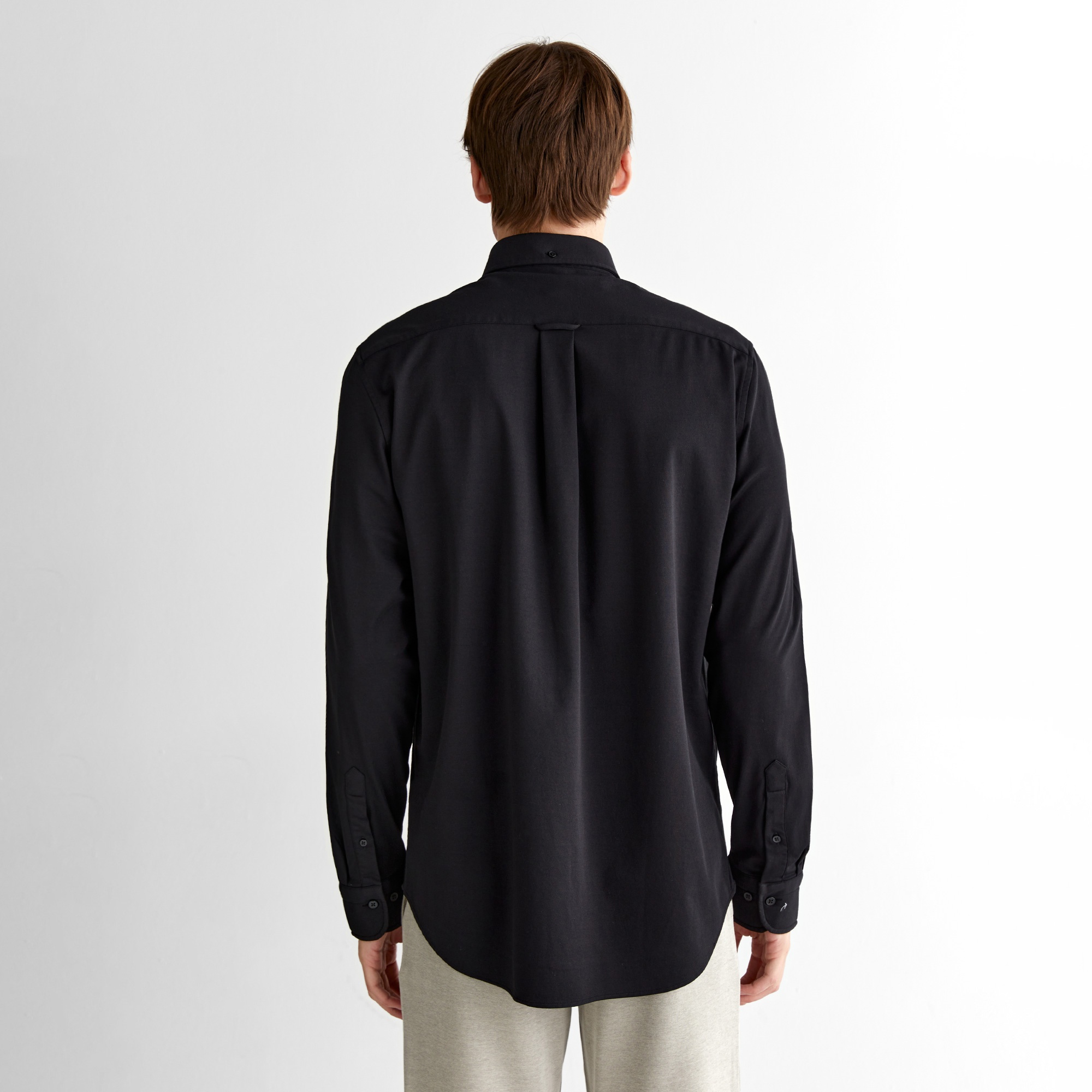 GANT Erkek Siyah Regular Fit Düğmeli Yaka Gömlek